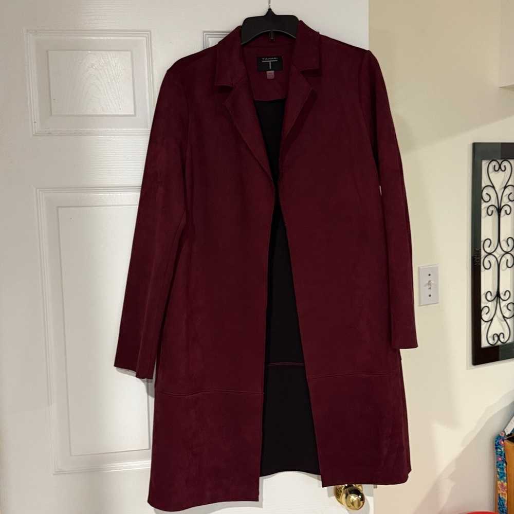 Tahari Rich Maroon Trench Coat - Picture 3 of 3